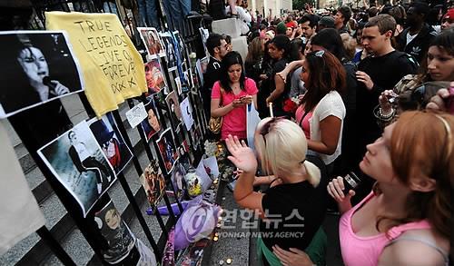 [건강포커스] 유명 가수, 덜 유명한 가수보다 조기 사망 위험 33% 높아