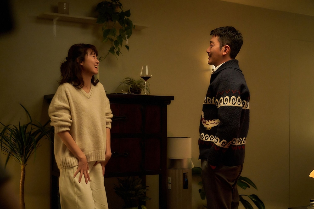 영화 '윗집 사람들' 속 한 장면