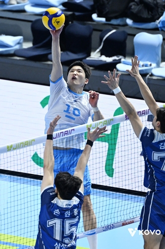 빈 곳을 노리는 정지석