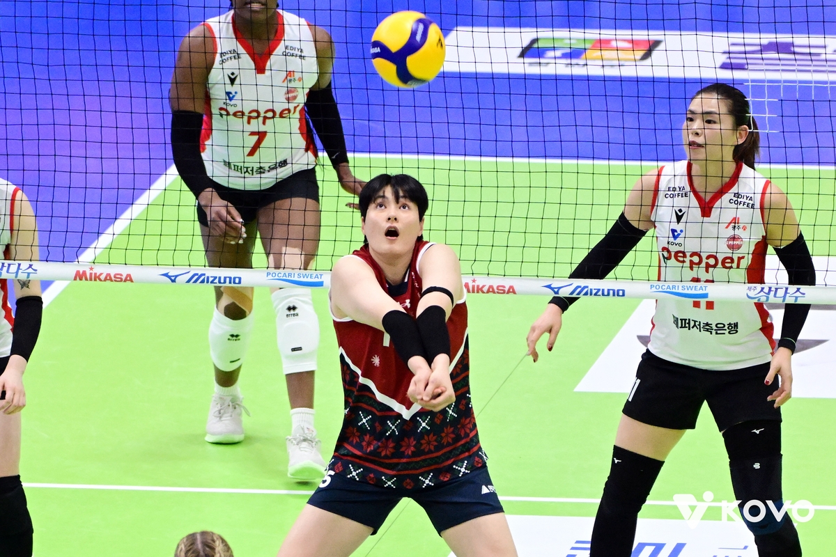 '양효진·김희진이 쌓은 벽' 현대건설, 페퍼 꺾고 시즌 첫 3연승