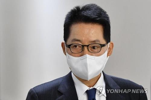 La foto de archivo muestra al jefe de inteligencia de Corea del Sur, Park Jie-won.