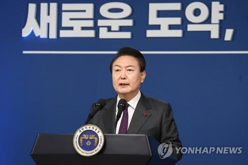 Yoon dice que Corea del Sur y EE. UU. se encuentran en diálogos sobre los ejercicios nucleares conjuntos
