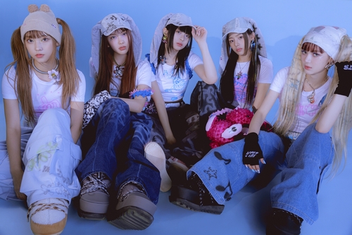 Imagen del grupo femenino de K-pop New Jeans, proporcionada por su agencia de representación, ADOR. (Prohibida su reventa y archivo)