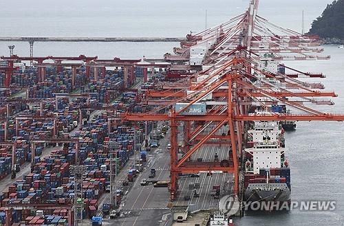 Las exportaciones surcoreanas descienden en septiembre por 12º mes debido a la débil demanda de chips