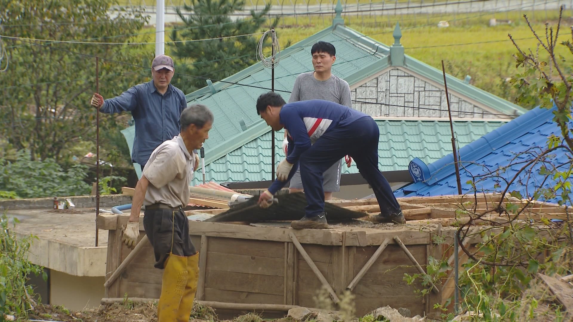 가용인력 총동원했지만…더딘 태풍피해 복구 | 연합뉴스
