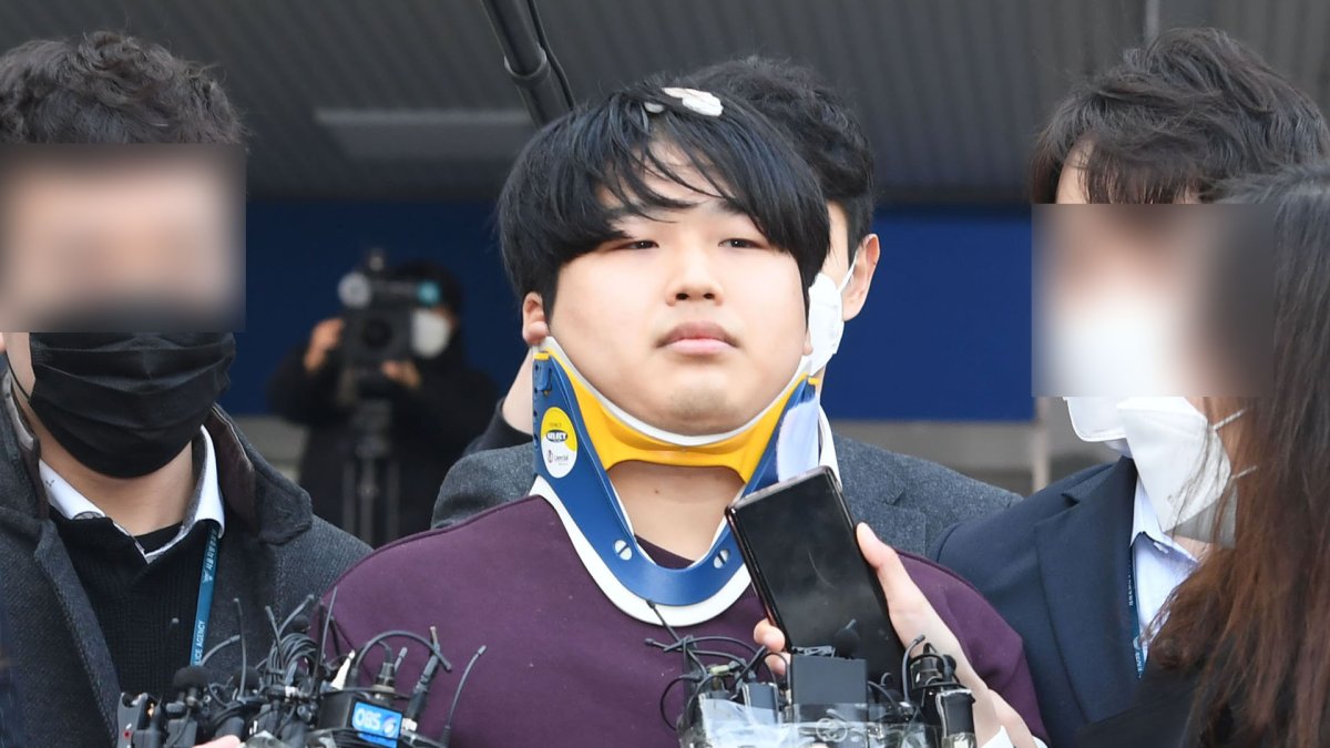얼굴 드러낸 조주빈…악마의 삶 멈춰줘 감사 | 연합뉴스