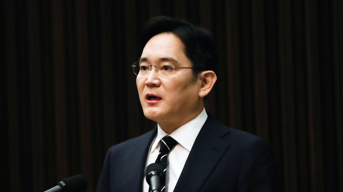 El heredero del Grupo Samsung vuelve a ser convocado por la fiscalía por las acusaciones relacionadas con su sucesión