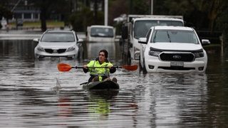 호주, 겨울철 폭우에 물난리…이재민 3만2천명