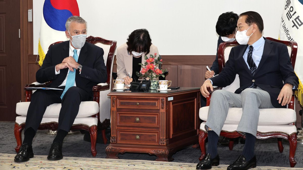El embajador de EE. UU. insta a Corea del Norte a responder a la oferta de diálogo