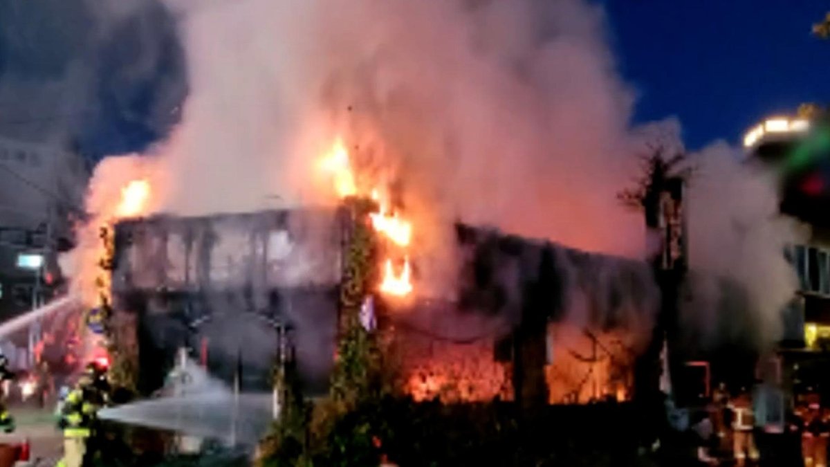 경남 양산서 식당 폭발·화재…3명 중경상