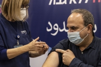 이스라엘, 의료진 대상 코로나 백신 4차 접종 효용 시험