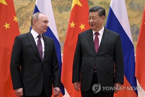 지난 2월 베이징에서 만난 푸틴 러시아 대통령(왼쪽)과 시진핑 중국 주석