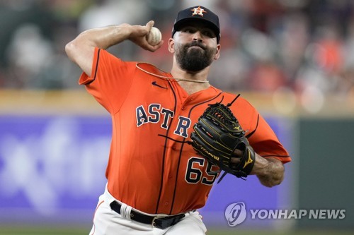 휴스턴 우완 투수 호세 우르키디 