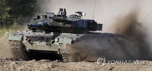 서방, 獨 탱크지원에 "우크라 승리 큰 발걸음…함께하면 강해져"