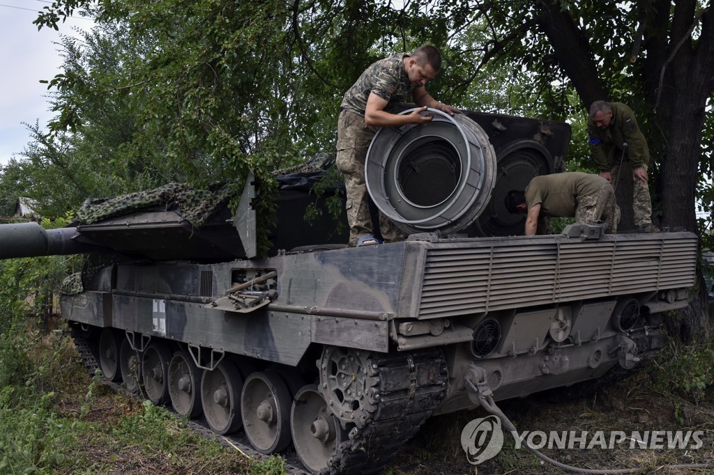 우크라이나가 서방에서 제공받은 레오파르트2 탱크