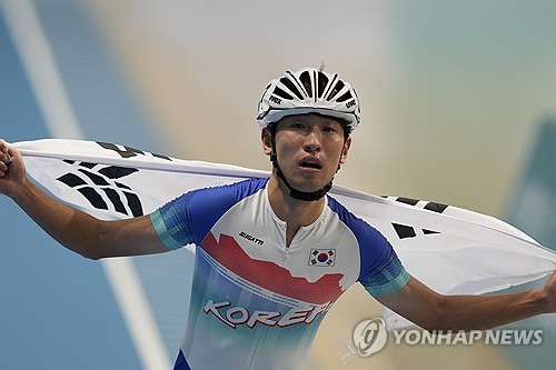 (آسياد) أول ذهبية لكوريا في التزلج بالعجلات والغواص الكوري وو هارام يحصد أكبر عدد من الميداليات