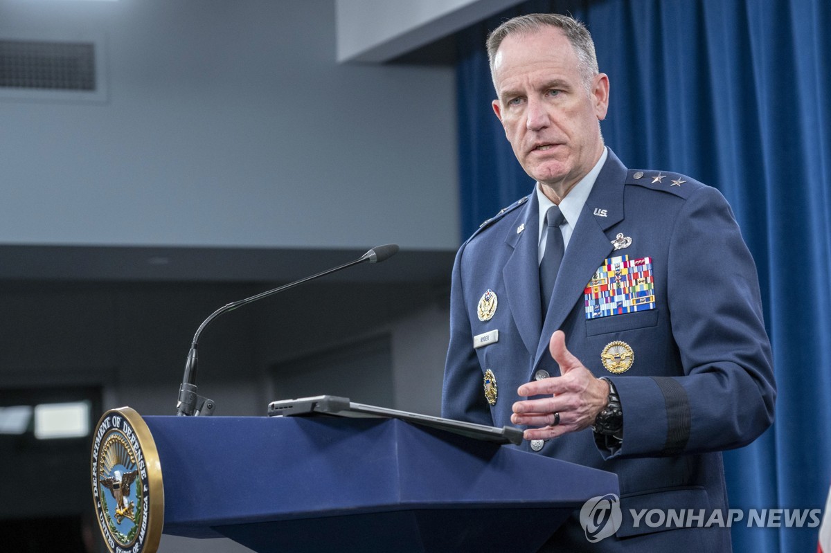 El secretario de prensa del Pentágono, el general de división Pat Ryder, habla durante una conferencia de prensa en el Pentágono el 3 de diciembre de 2024, en esta fotografía publicada por Associated Press. (Yonhap)