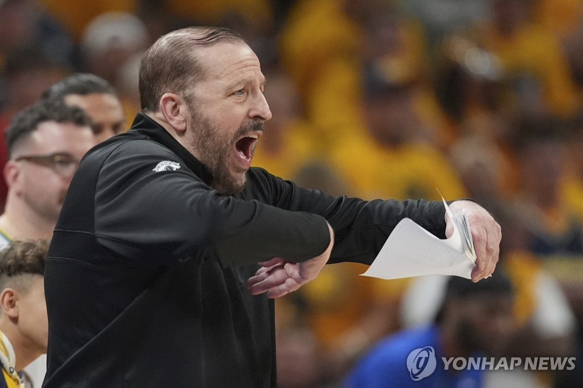 25년 만에 콘퍼런스 결승 밟은 NBA 뉴욕, 티보도 감독 해임