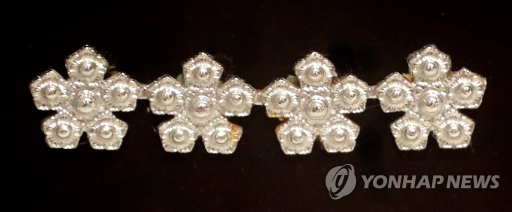 경찰청장도 판검사 등에 개방?…與 행안위원들 법안에 촉…
