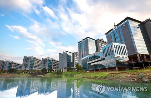 UNIST서 '첨단신소재 그래핀 국제 심포지엄' 열려
