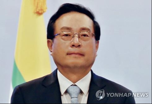 금감원·손태승 법적공방 장기화…다른 금융사 CEO 제재는
