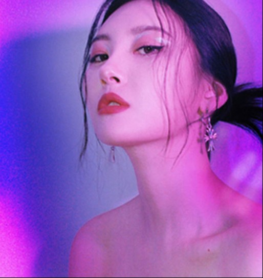 This photo, provided by Abyss Company, shows the soloist Sunmi. (PHOTO NOT FOR SALE) (Yonhap)