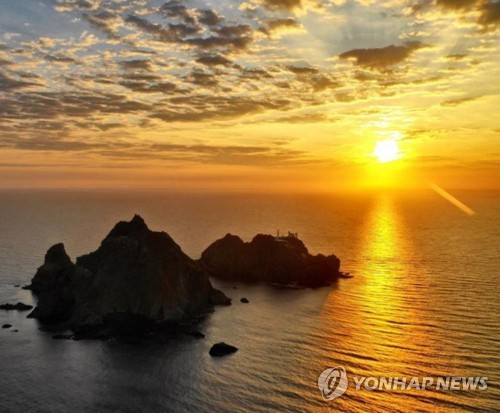 独島（徐ギョン徳＝ソ・ギョンドク＝教授提供）＝（聯合ニュース）≪転載・転用禁止≫