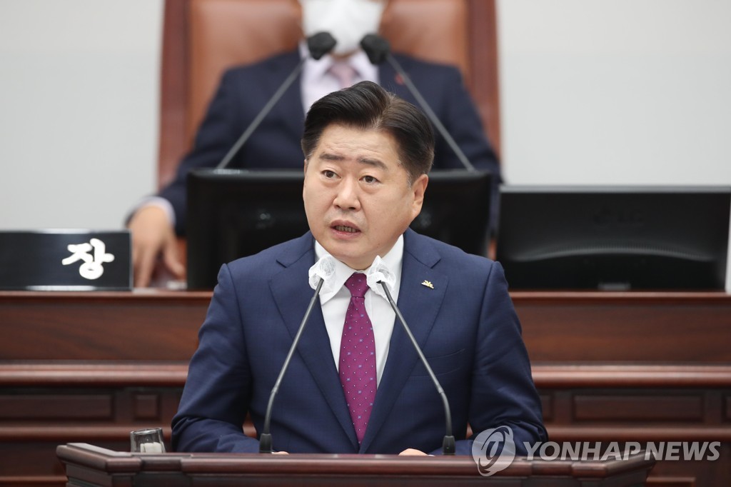 This photo of Jeju Gov. Oh Young-hun is provided by the Jeju Provincial Council. (PHOTO NOT FOR SALE) (Yonhap)