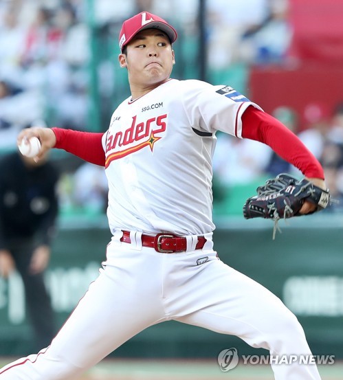 LEAD) KBO&rsquo;s Landers reinstate injured pitcher, cut ties with 