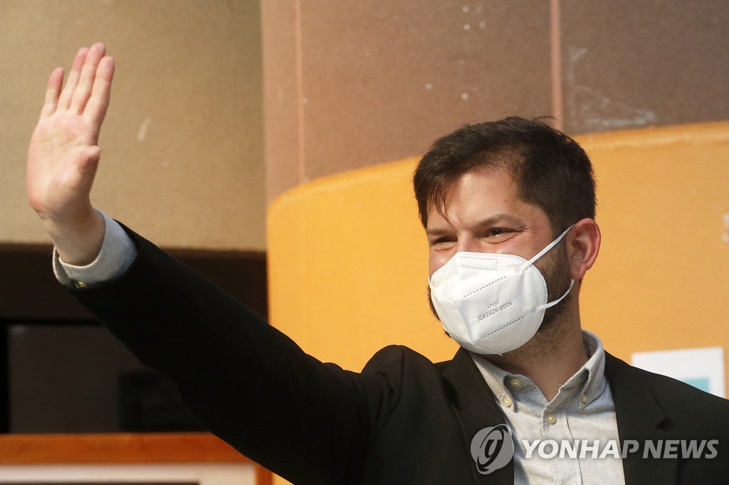 칠레 대선 승리가 유력한 올해 35세 보리치 후보