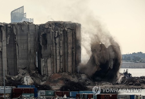 베이루트 대폭발 2주년에…참사 상징 '곡물저장고' 2차 붕괴