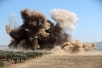 러, 시리아 북부 반군 거점 공습…