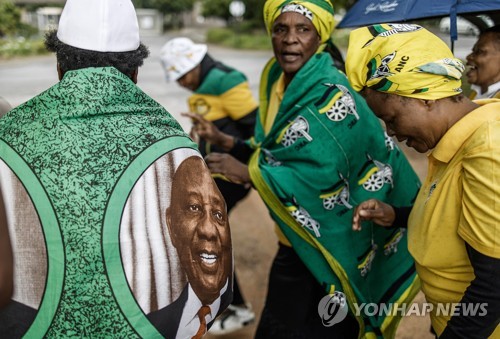 남아공 국회, 라마포사 대통령 탄핵관련 표결 한주 연기