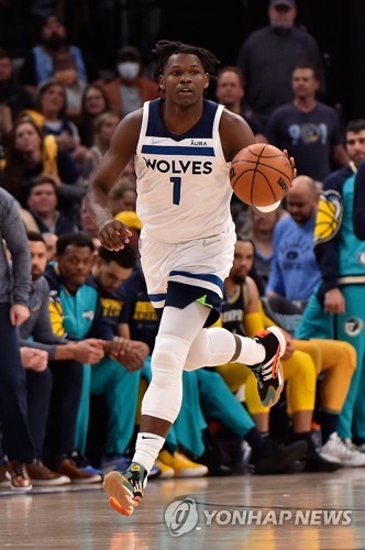 동성애 혐오 발언한 NBA 에드워즈, 벌금 5천500만원 징계