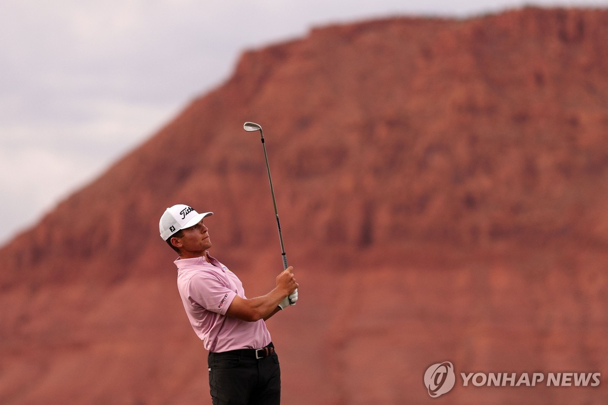 브레넌, PGA 투어 뱅크 오브 유타 챔피언십 3R도 단독 선두