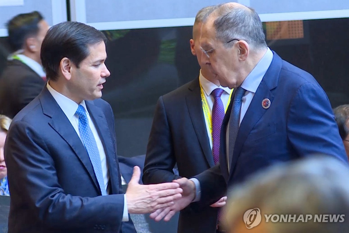 트럼프·푸틴 정상회담 앞두고 미·러 외교수장 통화