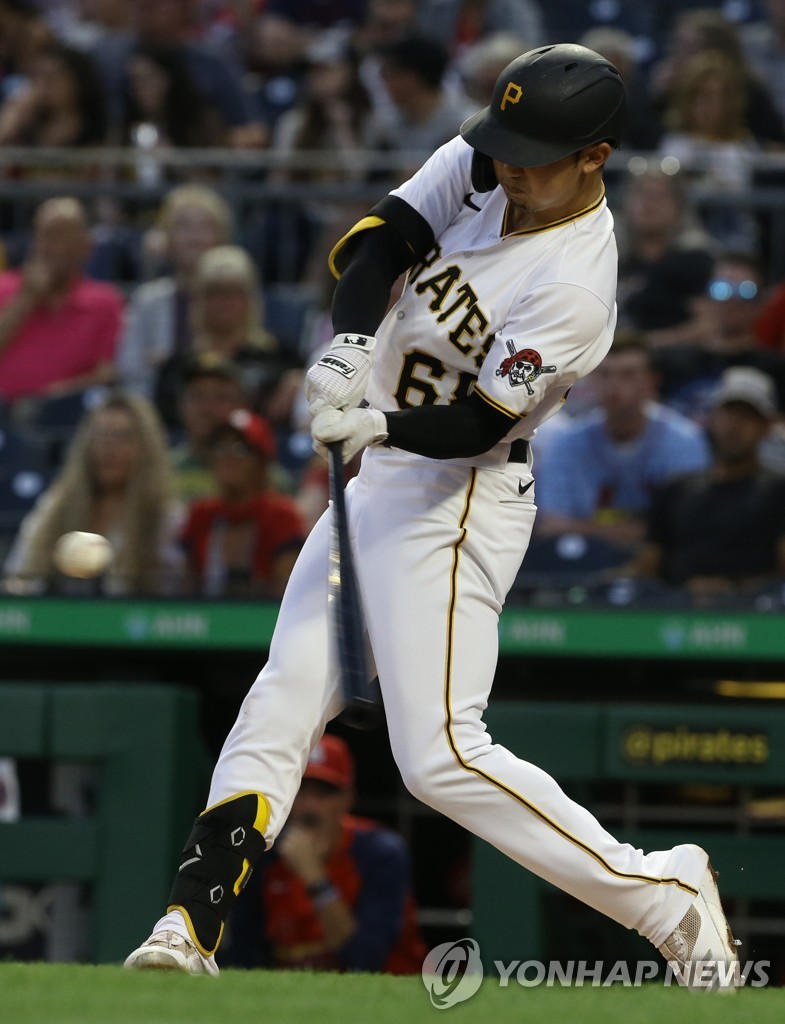 In this USA Today Sports photo via Reuters, Park Hoy-jun of the Pittsburgh Pirates hits a solo home run against the St. Louis Cardinals in the bottom of the fourth inning of a Major League Baseball regular season game at PNC Park in Pittsburgh on Aug. 10, 2021. (Yonhap)
