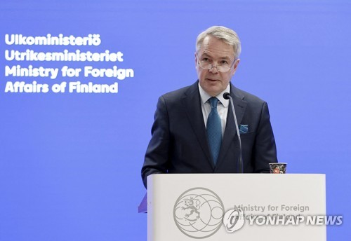 핀란드 "스웨덴과 나토 동반가입 여전히 희망"…균열우려 차단