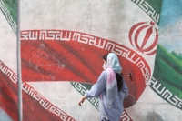 이란 경찰, 감시 카메라 이용 히잡 단속 개시…
