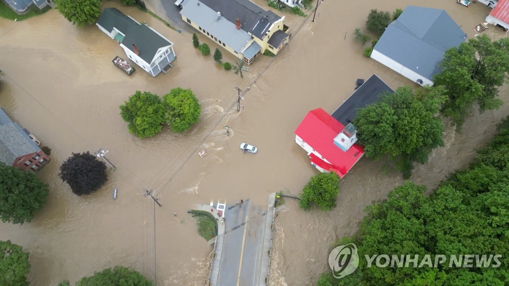 홍수에 잠긴 미국 버몬트주 러들로 