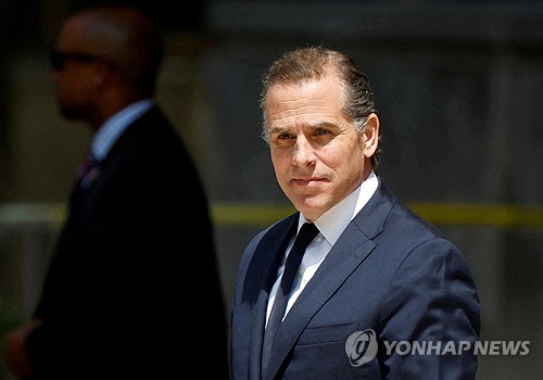 바이든 차남, 이번엔 '노트북 폭로' 트럼프 측근 줄리아니 고소