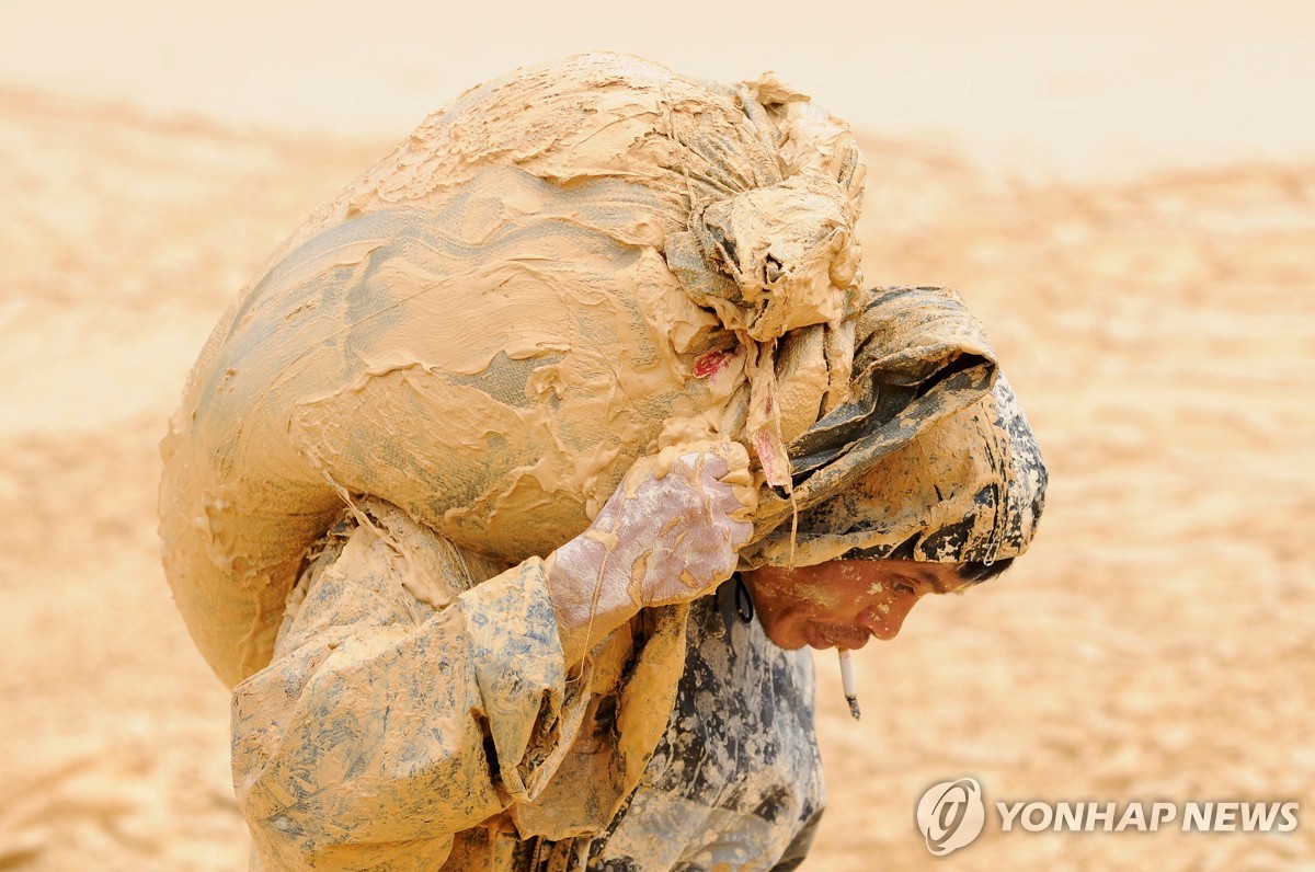 '희토류 장악' 대가 치르는 中…지하수 오염에 유해 물…
