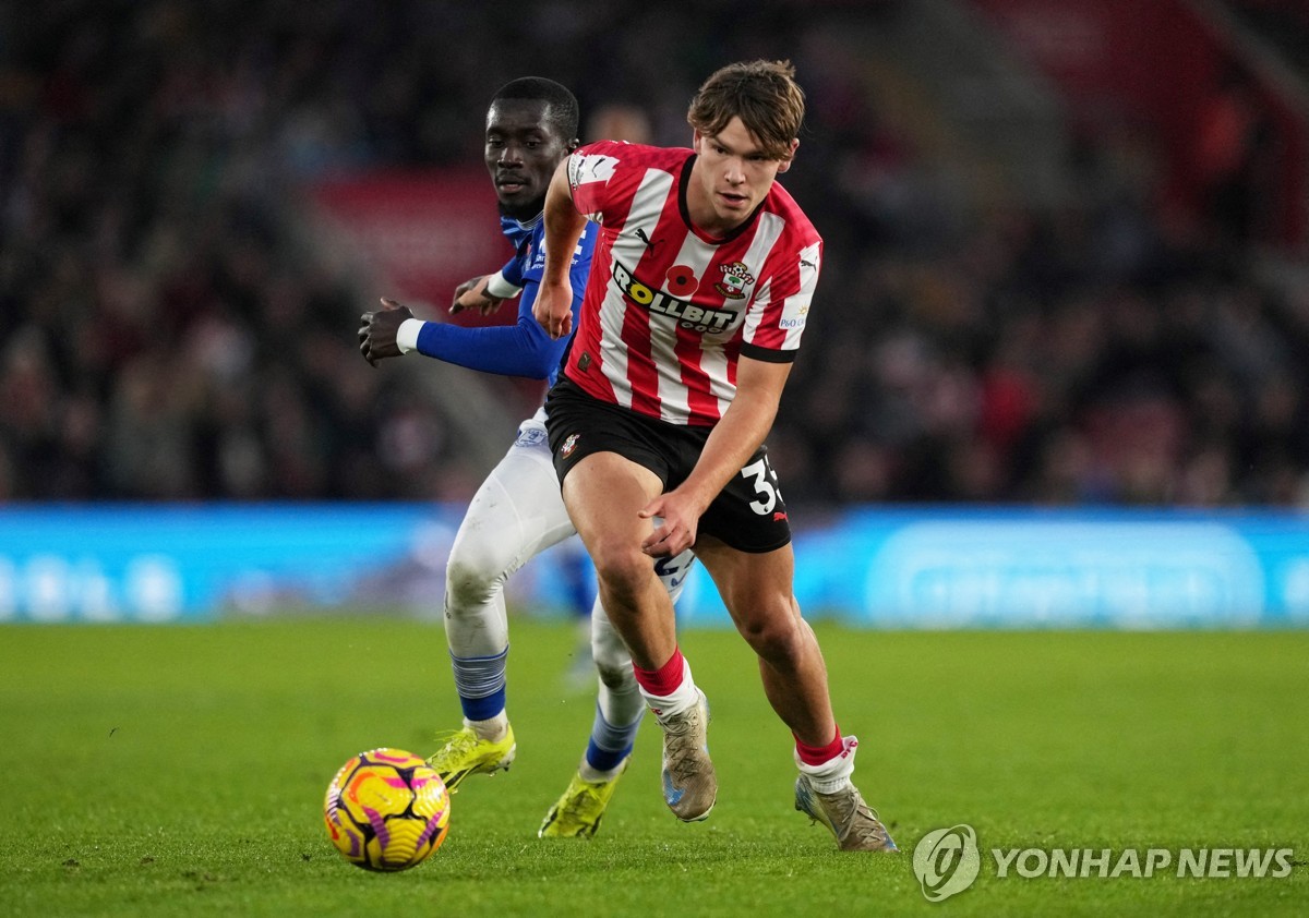 EPL 에버턴, 19세 미드필더 타일러 디블링 영입