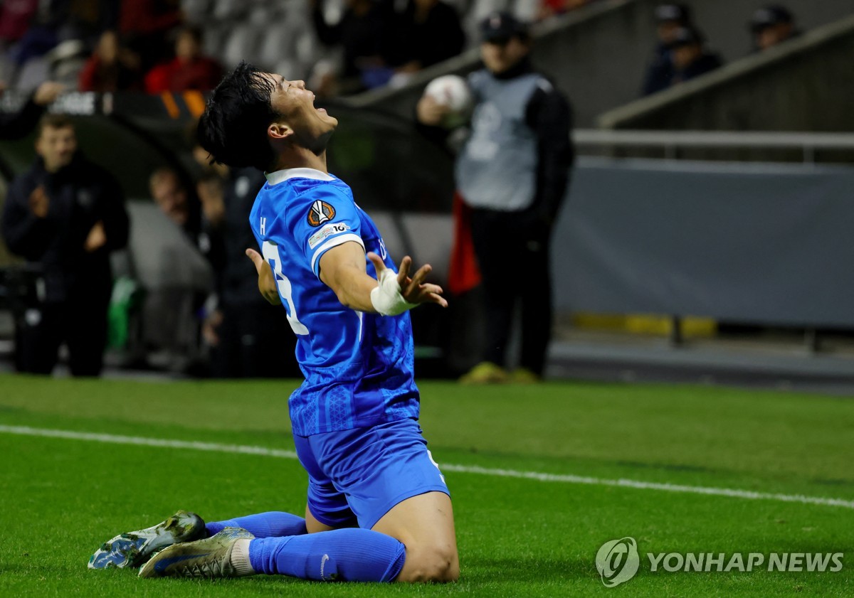 오현규 시즌 7호골 폭발…헹크는 UEL 4차전서 브라가 4-3 격파