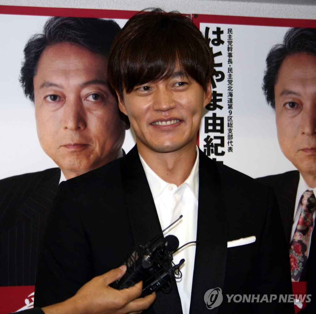 鳩山代表と面談したイ ソジン 聯合ニュース 鳩山代表と面談したイ ソジン 聯合ニュース