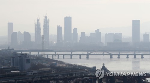 내일 일교차 크고 일부 지역 비…수도권 미세먼지 '나쁨'