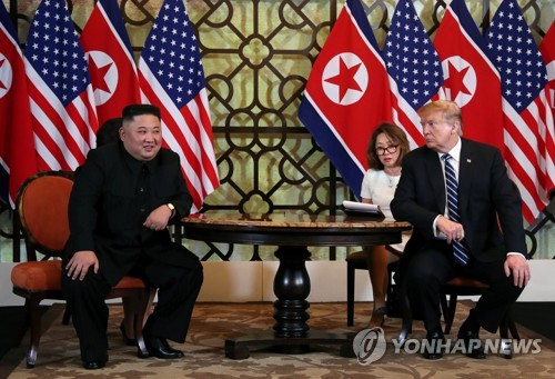 (2ª AMPLIACIÓN) Kim Jong-un promete esfuerzos para los buenos resultados de la cumbre