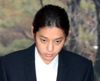 (2ª AMPLIACIÓN) El cantante Jung Joon-young es arrestado por el caso del escándalo de los vídeos sexuales