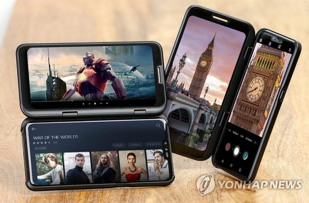 This photo provided by LG Electronics Inc. shows the company's V50 ThinQ dual screen smartphones. (PHOTO NOT FOR SALE) (Yonhap)