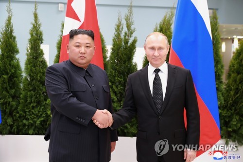 김정은, 푸틴과 광복절 축전 교환…"북러연대 높은단계 올라서"